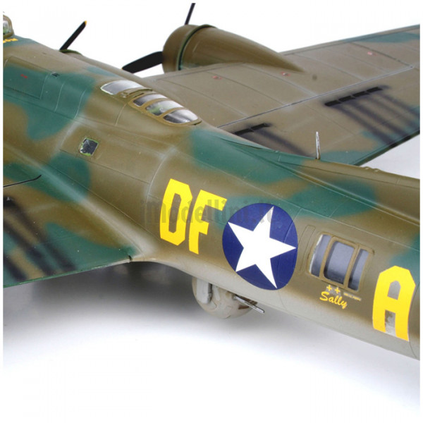 Revell 04297 - Kit Aereo B-17F Memphis Belle 1:48